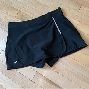 Nike Fit Dry Running Skort